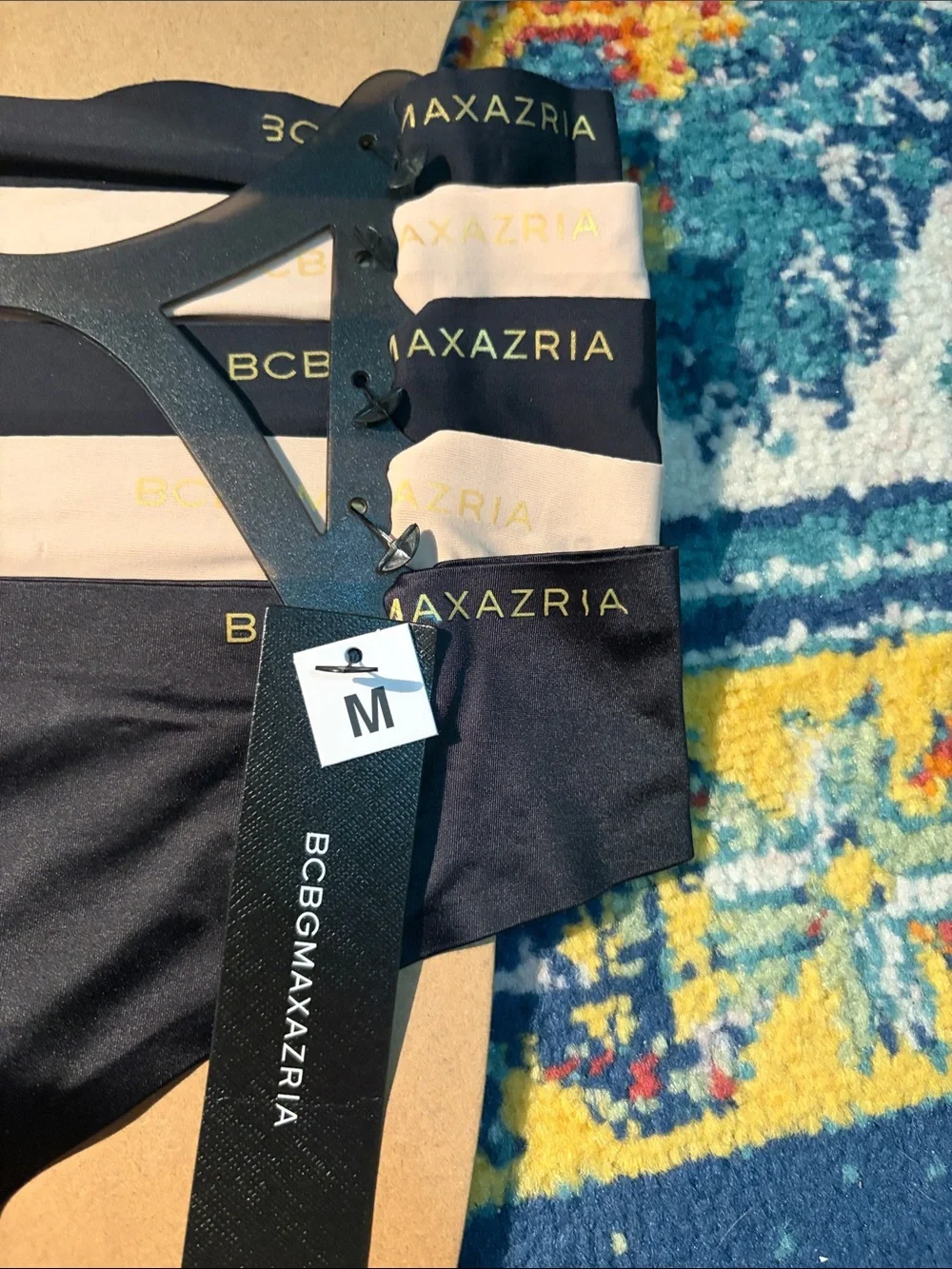 🌴BCBG MAXAZRIA Women’s No Show Bonded Laser Cut Thongs 5-Pack Size M